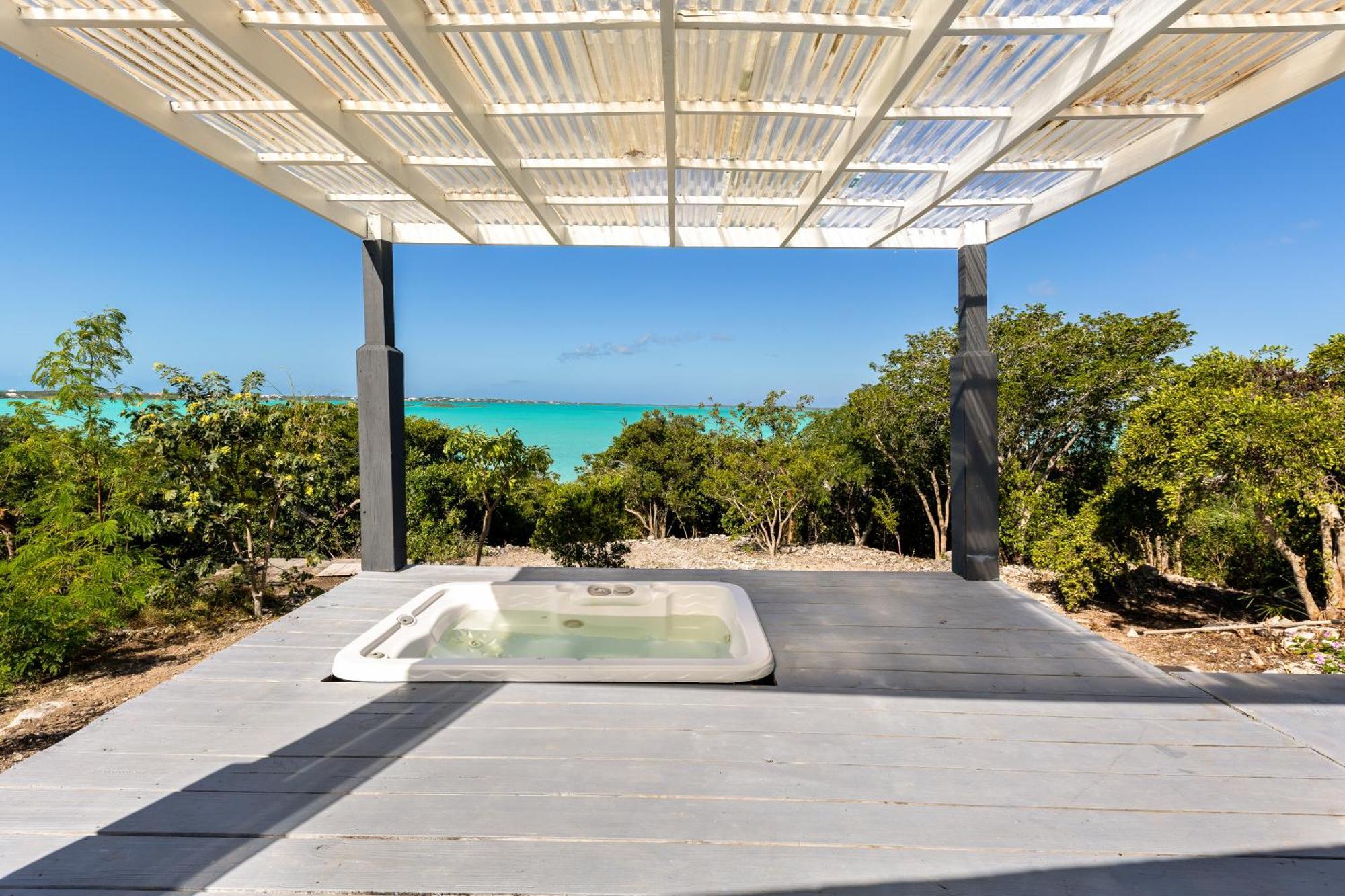 Waterside Home, Shaded Whirlpool Spa, Outdoor Dining, Smart Tv, Amazon Prime Five Cays Settlement Екстериор снимка