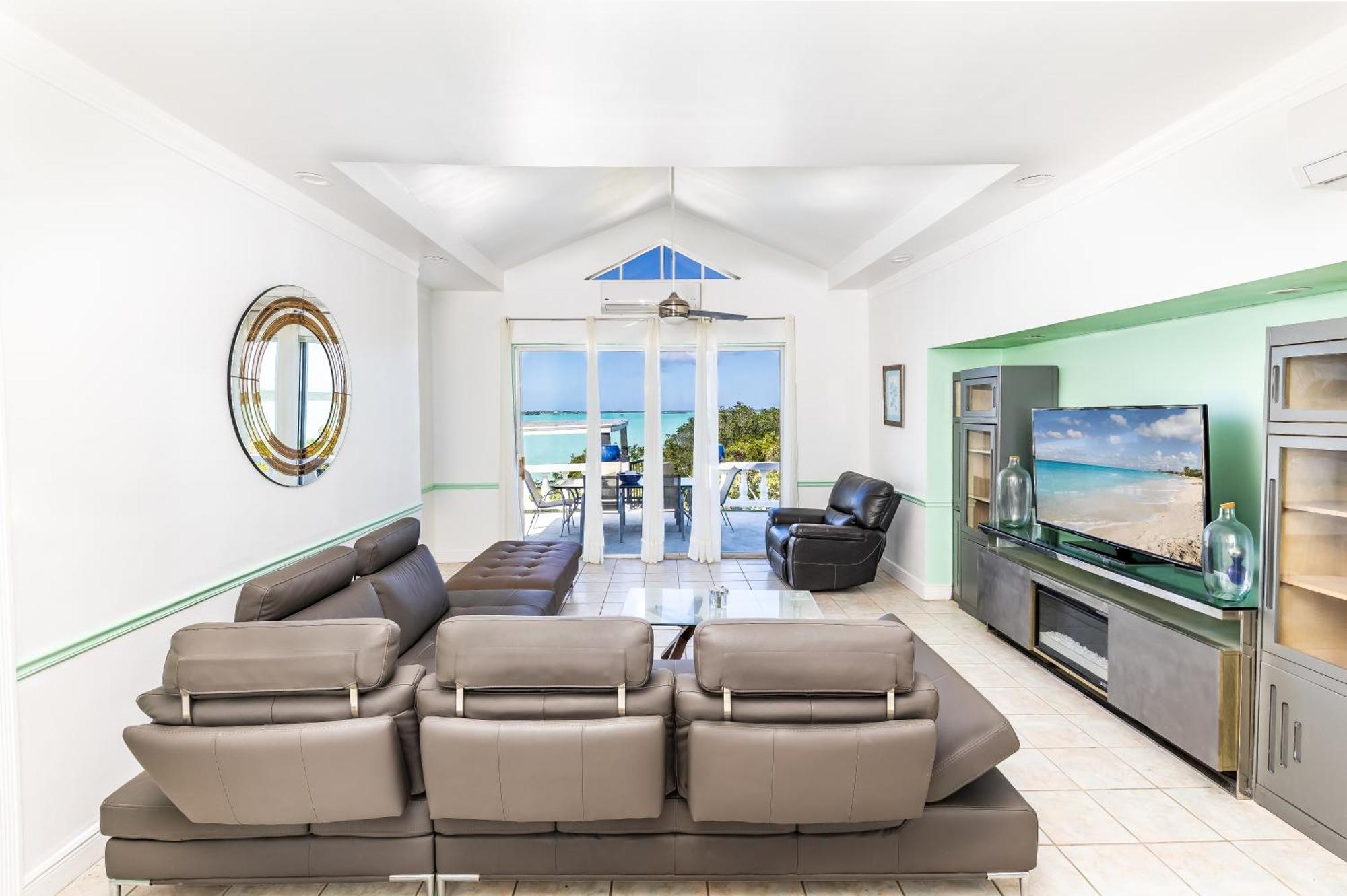 Waterside Home, Shaded Whirlpool Spa, Outdoor Dining, Smart Tv, Amazon Prime Five Cays Settlement Екстериор снимка